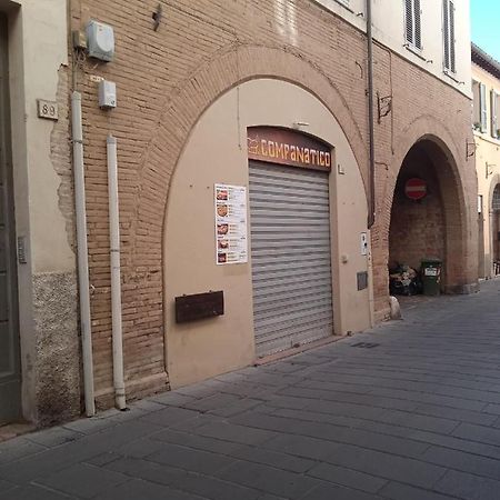 Casetta In Centro Διαμέρισμα Φολίνιο Εξωτερικό φωτογραφία